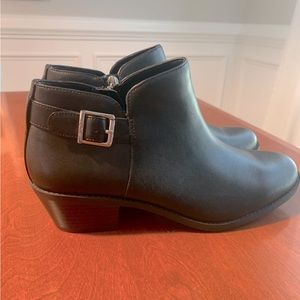 Vionic Black Leather Boots